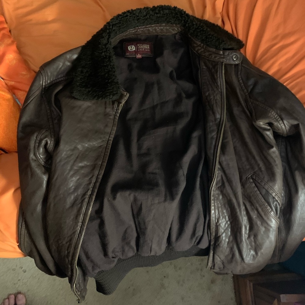 Bomber jacket - Picture 2 of 3